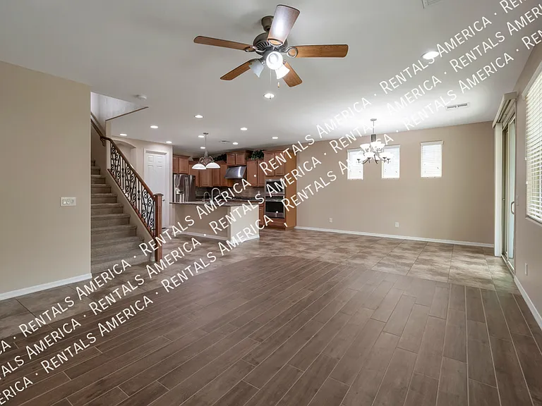 267 E Kaibab Dr — Photo 3