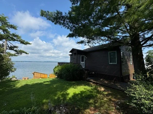 103 Blind Bay Rd, Hammond, NY 13646