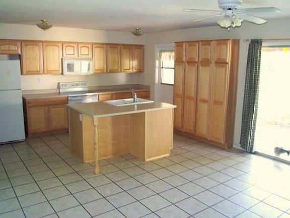 2nd image of 3308 W Desert Cove Ave