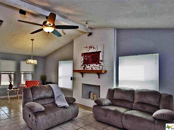 5th image of 3205 Timber Oak Dr