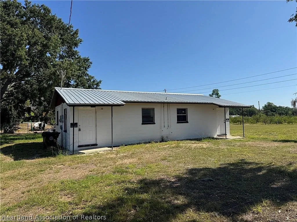 1 bed, 1.0 bath, 440 sqft, $800 — Photo 2