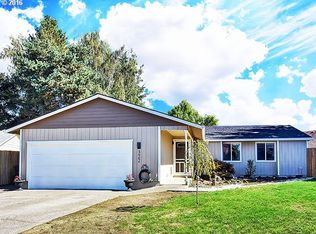 322 S 5th Ave, Cornelius, OR 97113