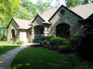 8944 Torrance Ct, Fogelsville, PA 18051