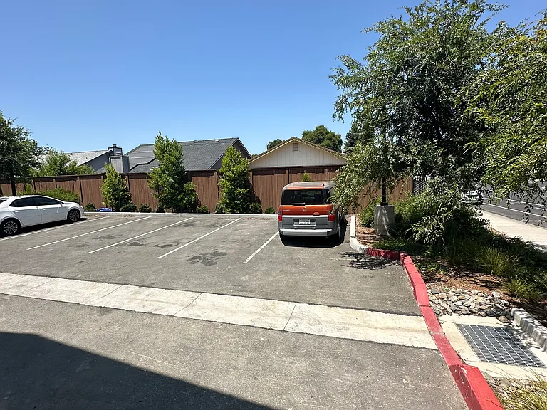 1652 Matmor Rd — Photo 62