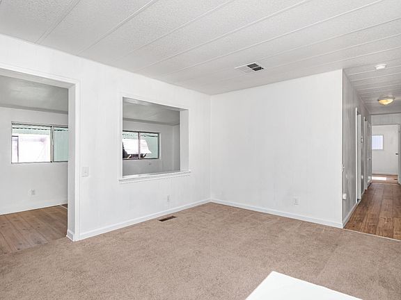 5th image of 119 Lark St