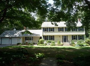 19 Highwood Dr, Avon, CT 06001