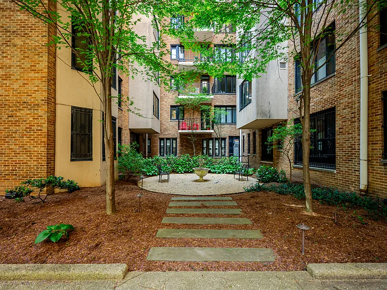 1701 16th St NW #208 — Photo 29