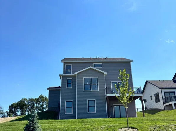 3746 Holbrook Dr, Waconia, MN 55387