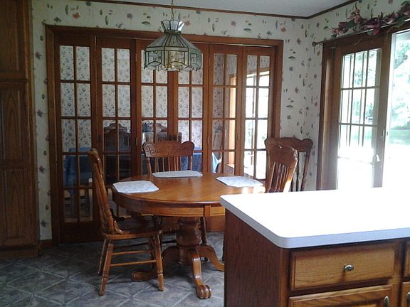 kitch eat area, french drs to dine rm