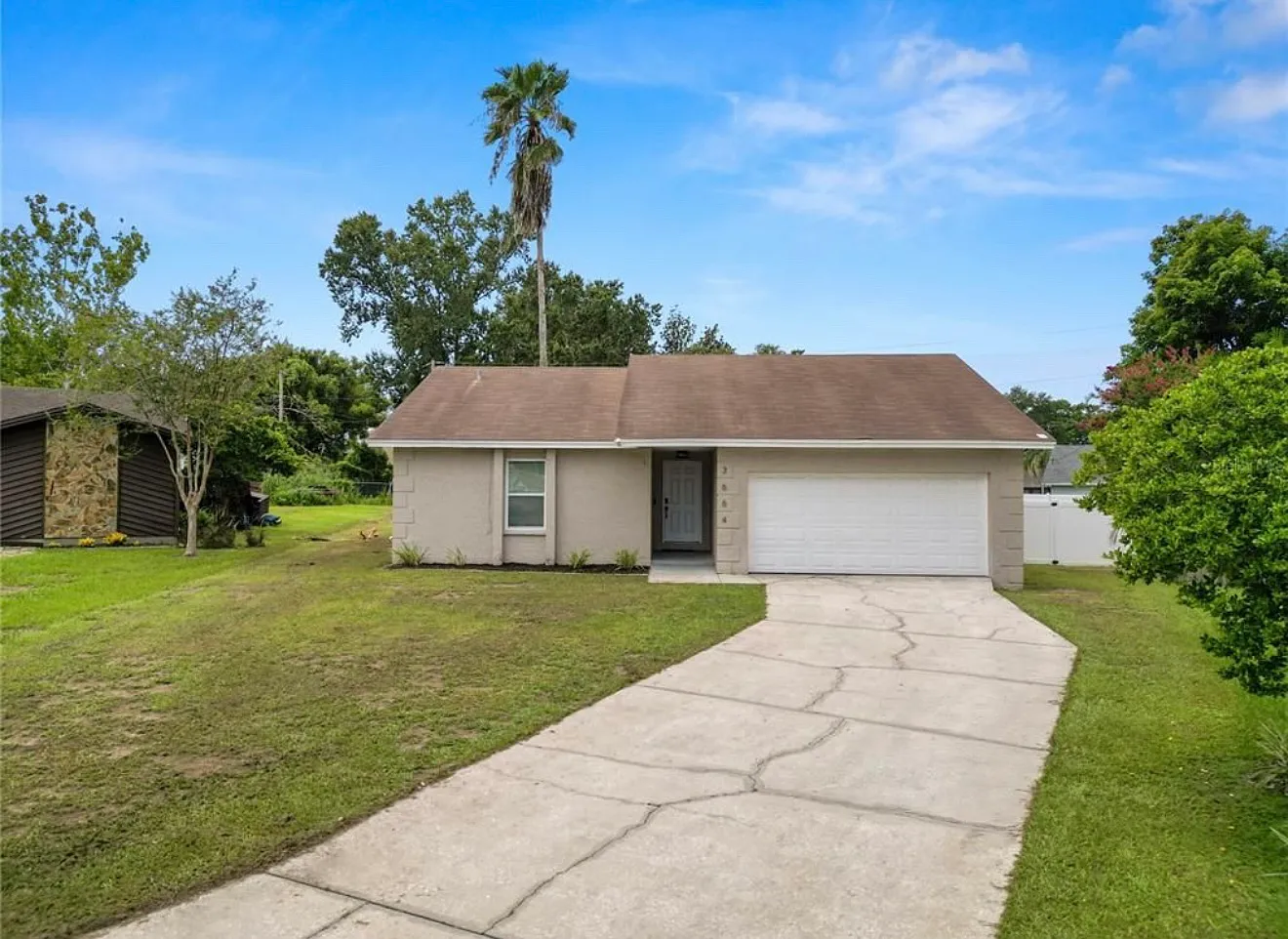 3 bed, 1109 sqft, $2,400 — Photo 1