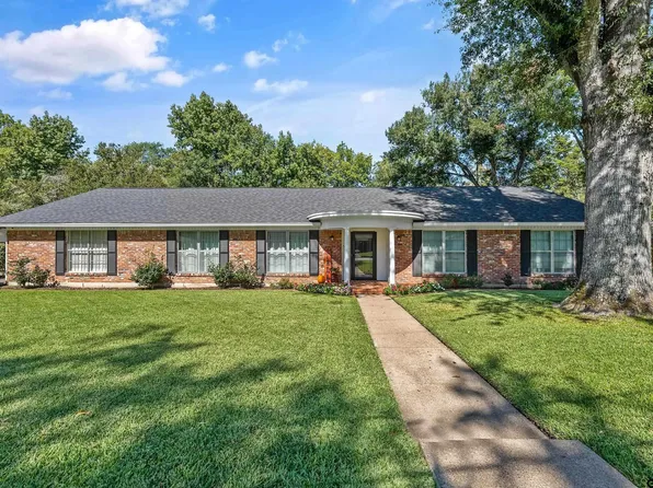 905 Trenton Dr, Tyler, TX 75703