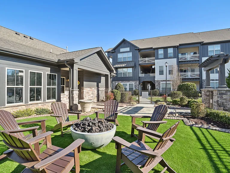 The Apartments at Brayden — Photo 19