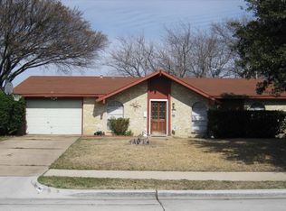 906 Cielo Vista Dr, Grand Prairie, TX 75052