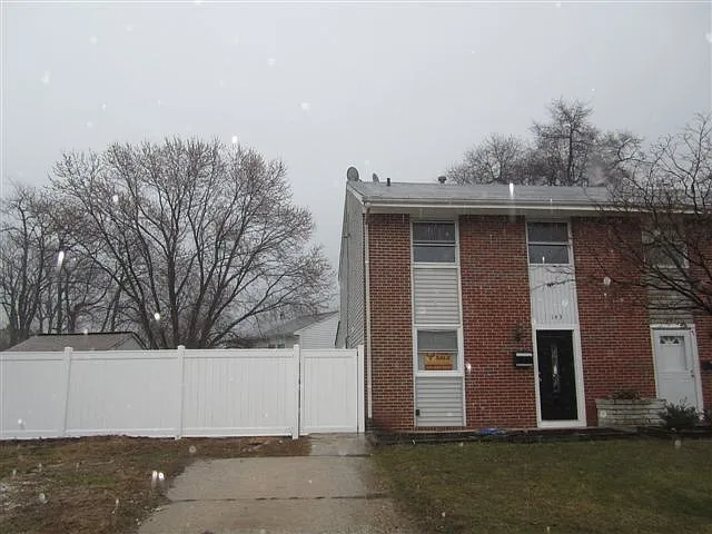 143 Arundel Rd photo 1