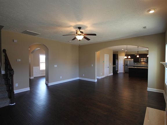 4th image of 272 Autumn Ter Lot 172