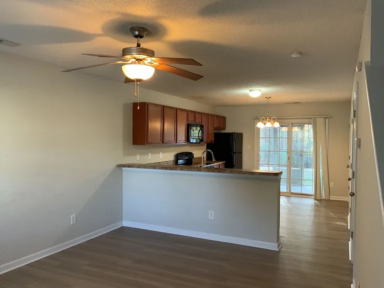 5008 Banister Loop — Photo 8