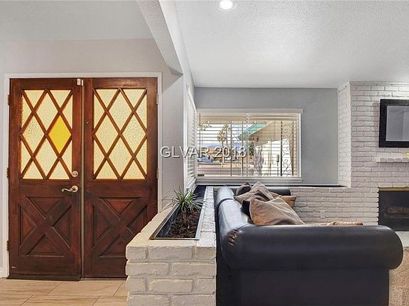 4th image of 908 Niblick Dr