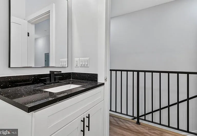 213 Seaton Pl NE #2 — Photo 31