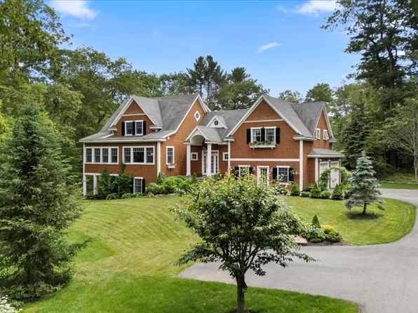 35 Forster Rd, Manchester, MA 01944