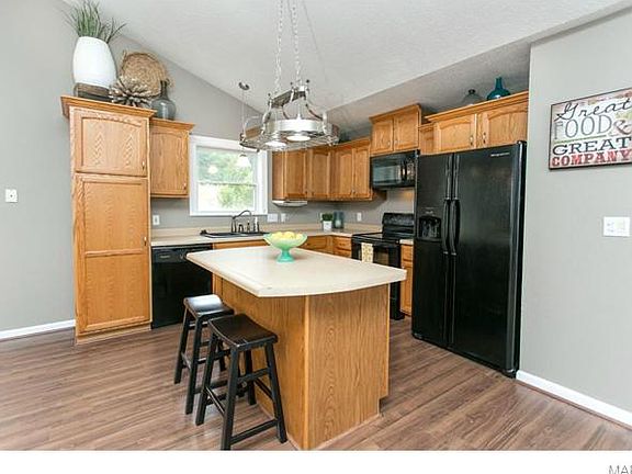 3rd image of 9711 W Vista Dr