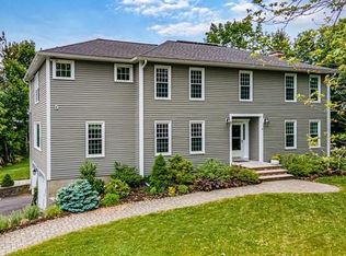 5 Orchard St, Andover, MA 01810