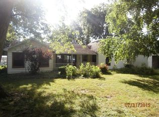 82 Church St, Manteno, IL 60950