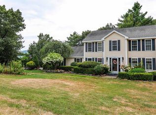 91 Heather Hill Ln, Goffstown, NH 03045