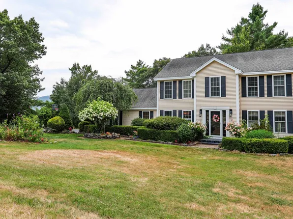 91 Heather Hill Lane, Goffstown, NH 03045