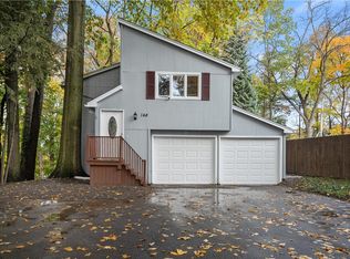 148 Chestnut Hill Dr, Rochester, NY 14617