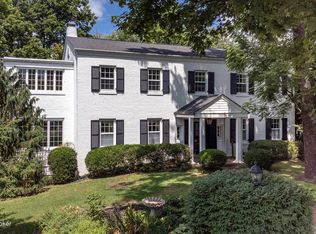 7000 Peppermill Ln, Spring Mill, KY 40228