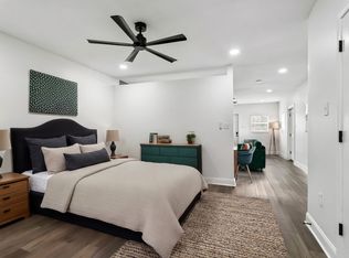 2221 Burgundy St APT A, New Orleans, LA 70117