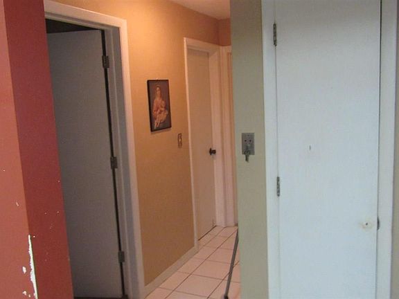 3rd image of 1471 Byram Dr