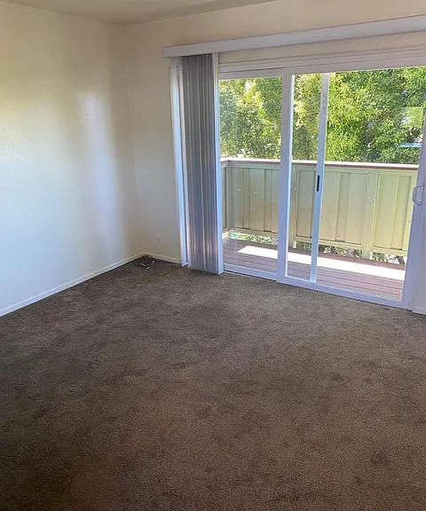 1357 Capitola Rd — Photo 11