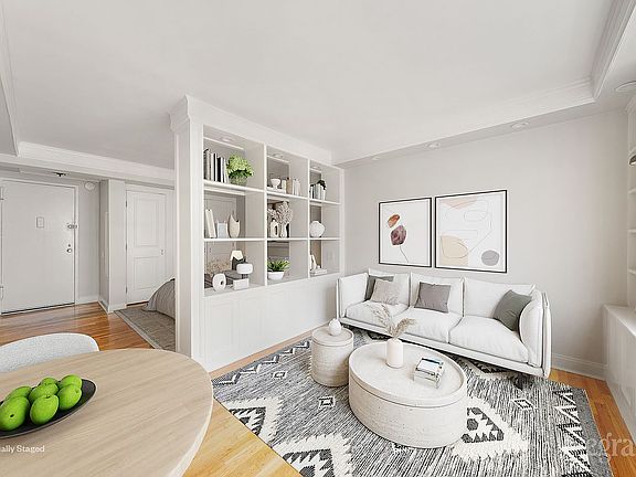 2nd image of 25 W 13th St APT 6KN