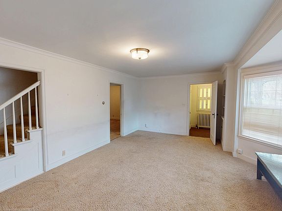 2nd image of 316 W 11th Ave