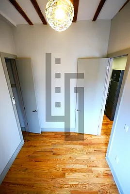 Rented by Loom Group | media 38