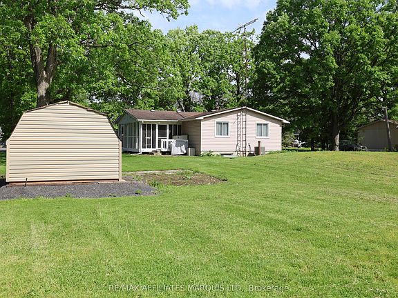 4th image of 9 Sutton Dr