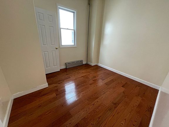 5th image of 23-25 27th St #B