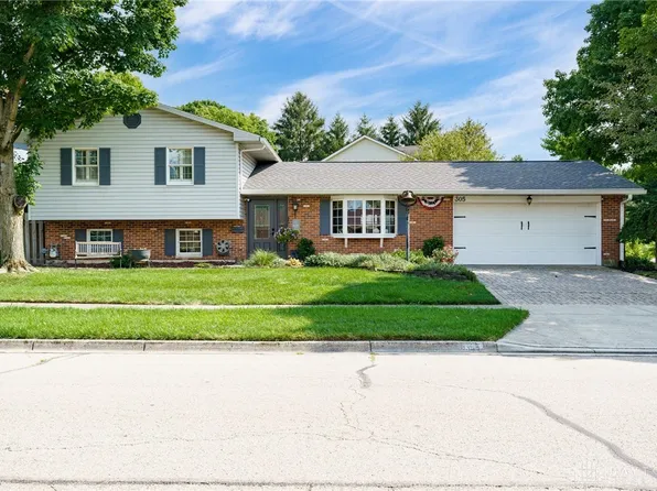 305 Mound St, Brookville, OH 45309