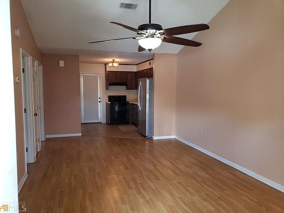 2nd image of 140 Lanier Dr #184