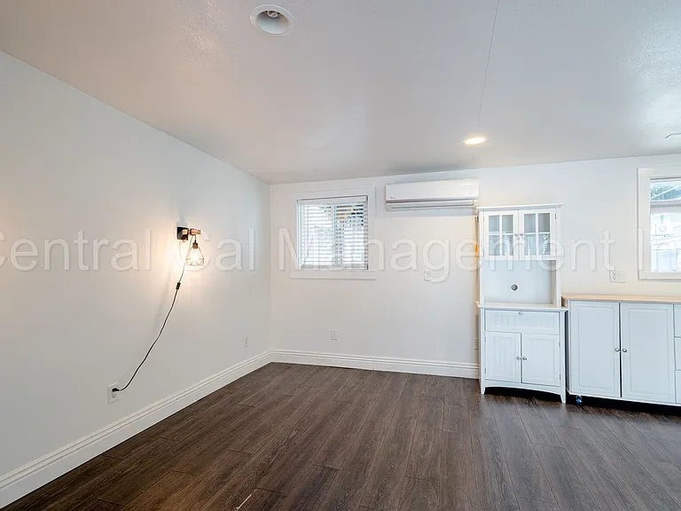 227 Oleander Ave — Photo 35