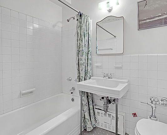 5th image of 11 E 87th St Suite 1B
