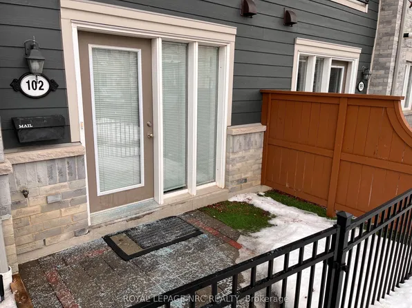 5035 Oscar Peterson Blvd #102, Mississauga, ON L5M 0P4