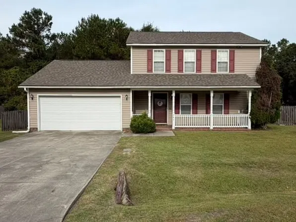 207 Slate Ct, Jacksonville, NC 28546