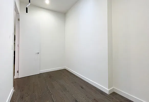 Rented by Kahen Properties | media 13