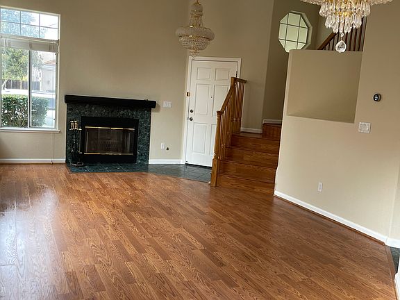 4th image of 191 Dove Creek Ln