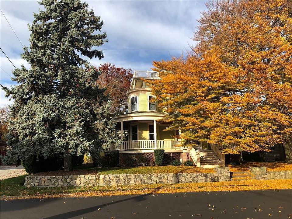 1st image of 465 Laurel Hill Ave