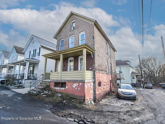 2nd image of 2 Ferguson Pl