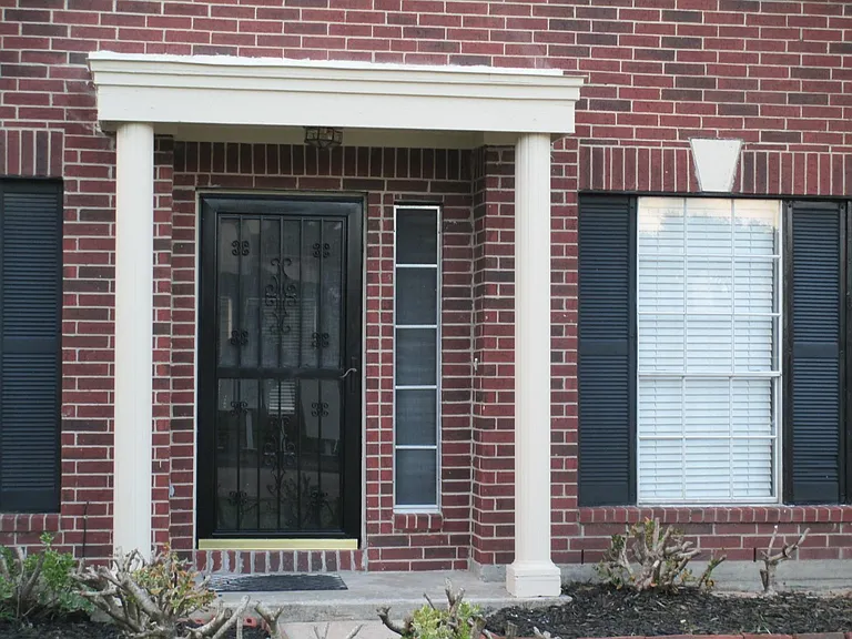 16714 Cheshire Place Dr — Photo 3