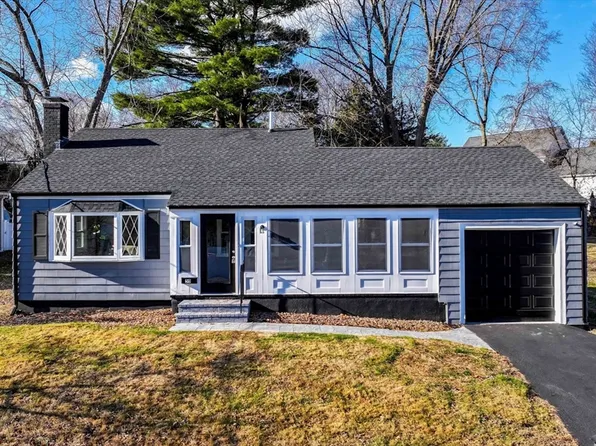 50 Ridgewood Dr, Norwood, MA 02062